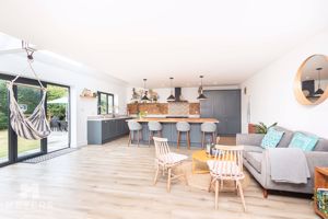 Photo 31- click for photo gallery